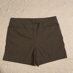 The Limited Black Polka dot Shorts Size 8